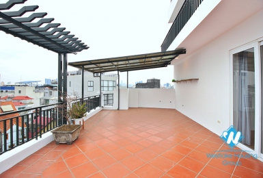 Lake view one bedroom apartment with huge balcony for rent in Dang Thai Mai, Tay Ho